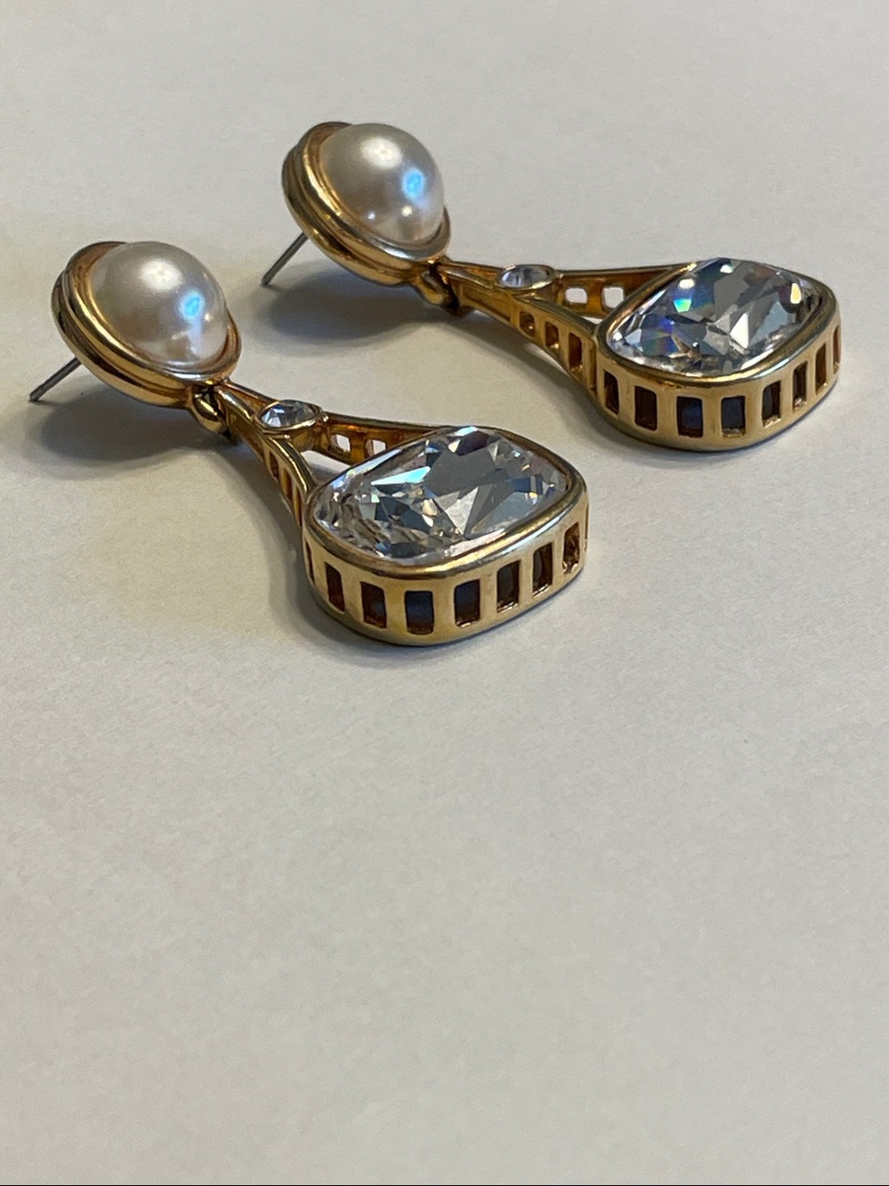 Vintage Swarovski Crystal Drop Earrings - Picture 4 of 6